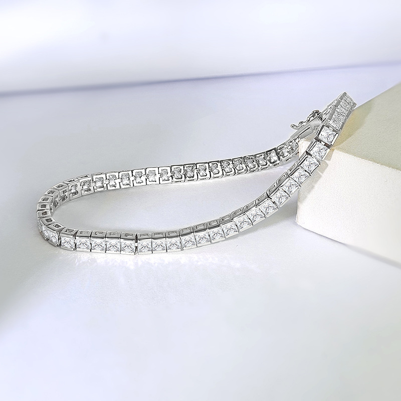 Брендовый модный теннисный бра – обзор и цена Tennis Bracelet Cubic